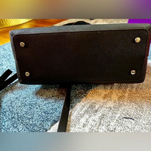 Kate Spade Cedar Street Maise Medium Beige/Black Crossbody - Picture 4 of 15